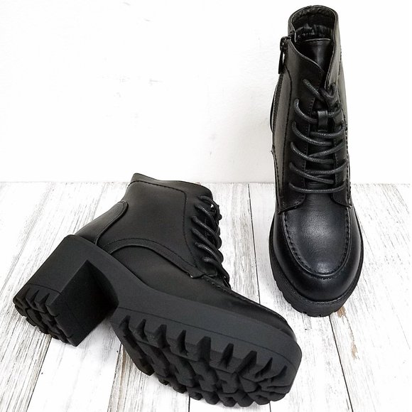 New Black Lace Up Combat Lug Ankle Boots Booties - Picture 3 of 5